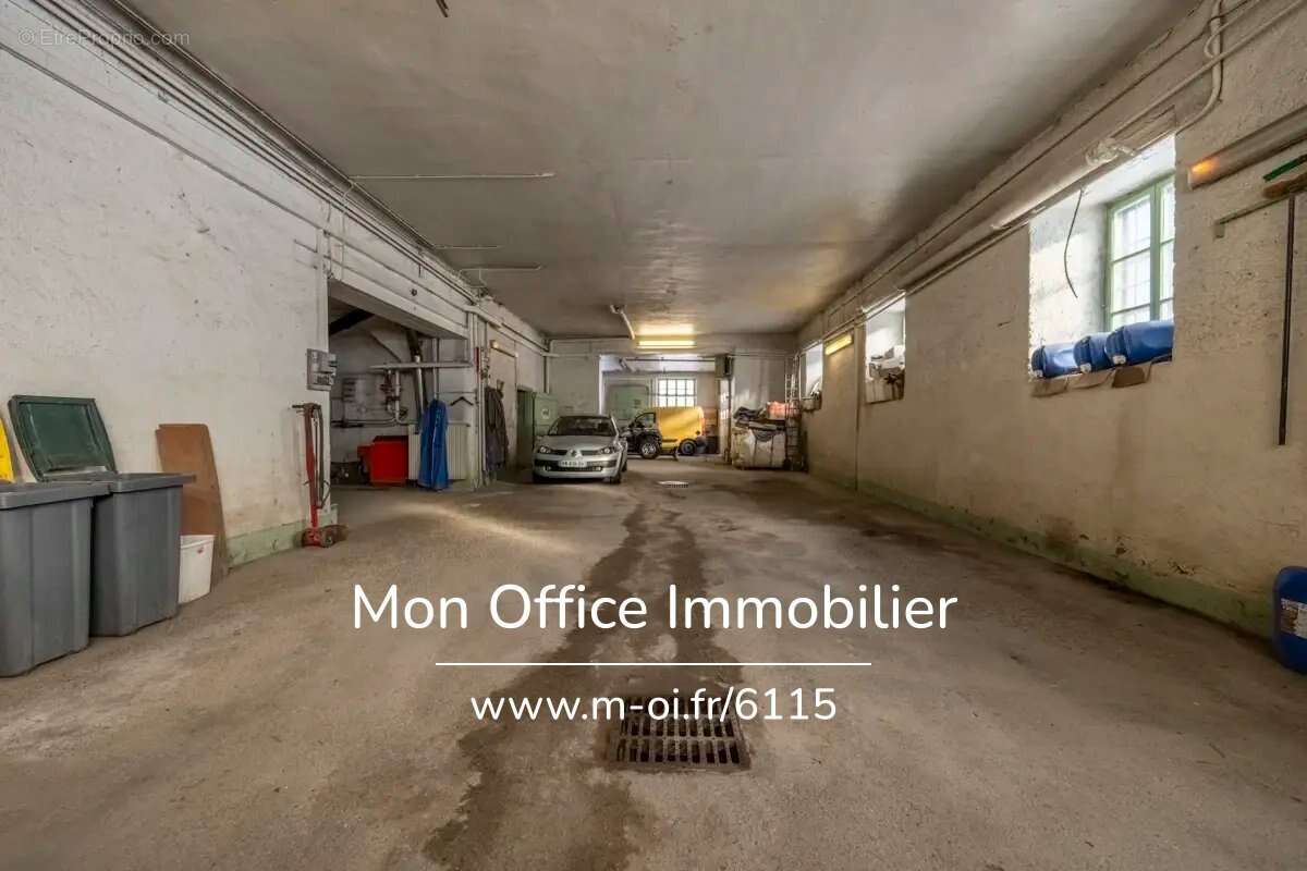 Maison à CHATEAU-VILLE-VIEILLE