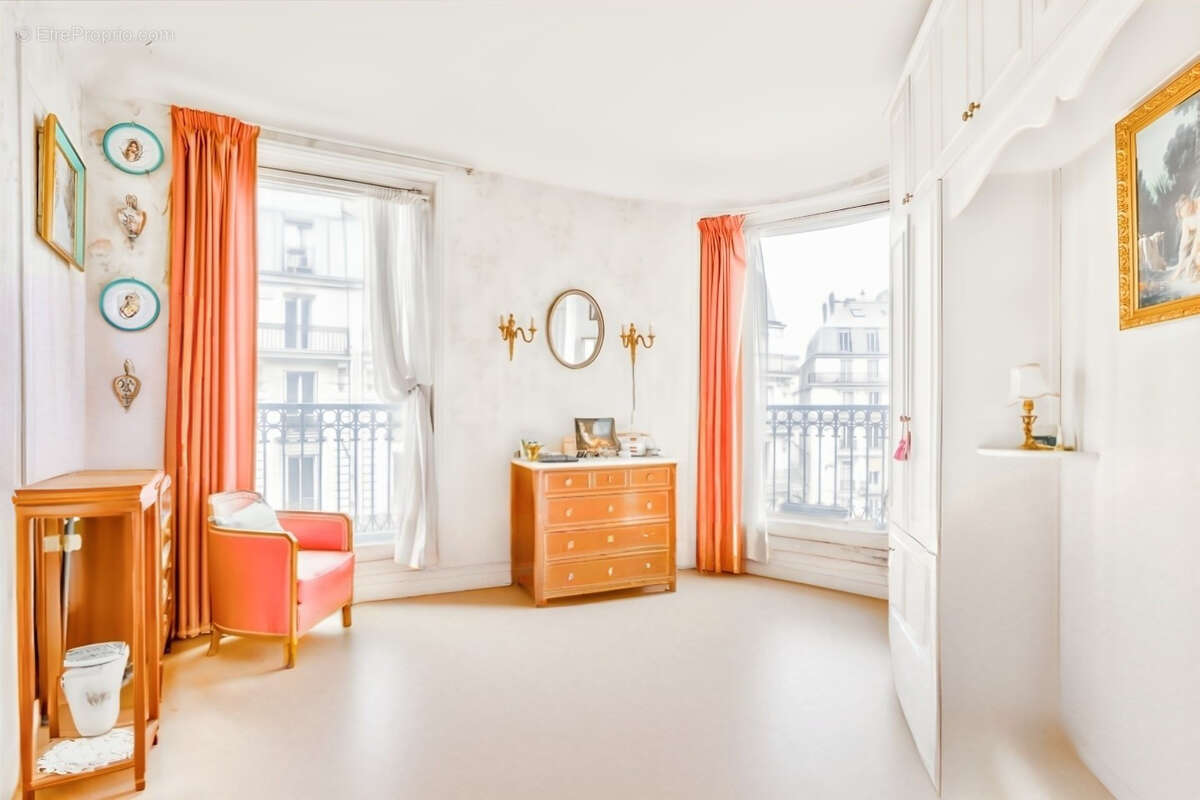 Appartement à PARIS-9E