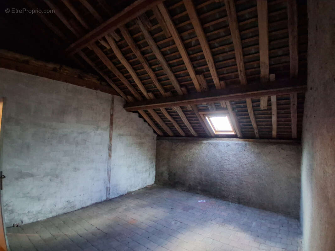 Maison à OUZOUER-SUR-TREZEE