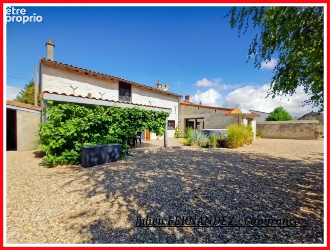 Maison à SAINT-CHRISTOPHE