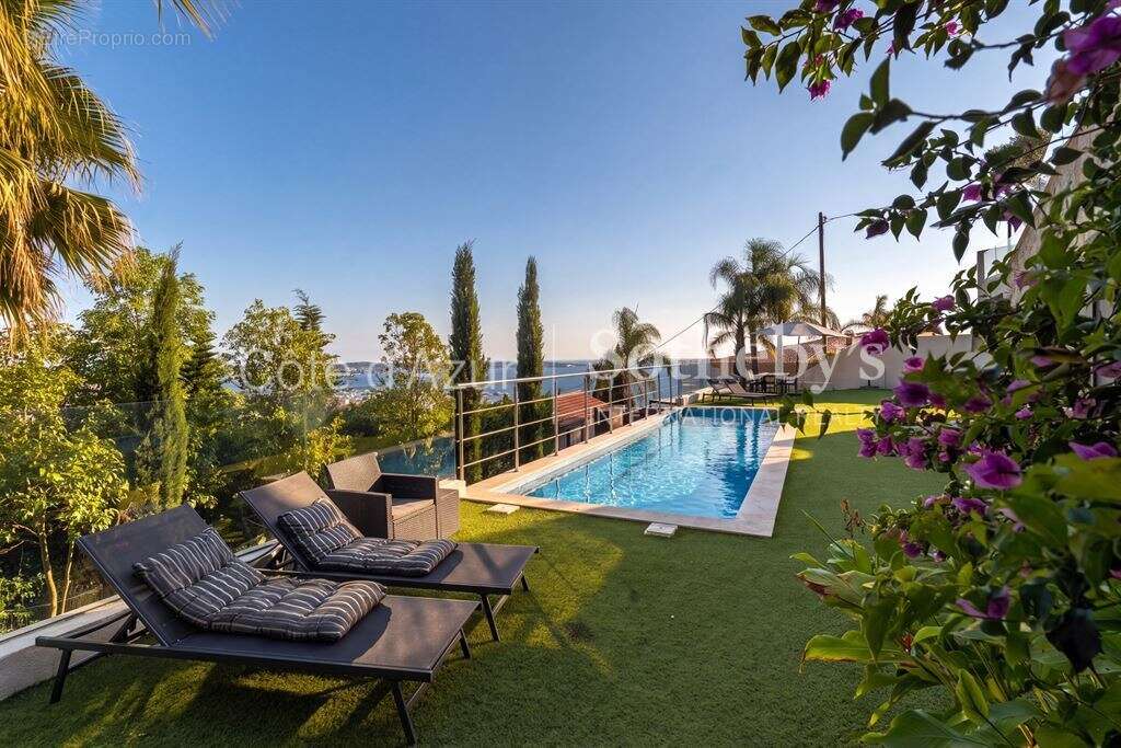 Villa contemporaine rénovée avec vue panoramique mer et Cap d’Antibes - photo 5