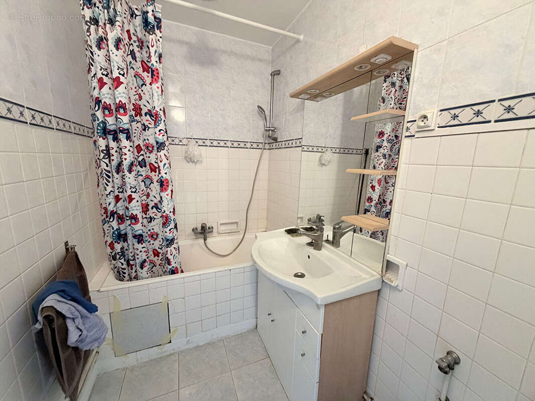 Appartement à SAINT-MAUR-DES-FOSSES