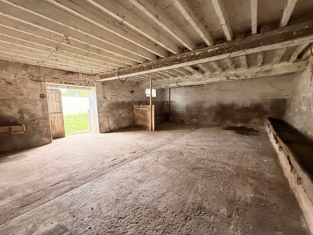 Maison à SAINT-LUBIN-DE-LA-HAYE