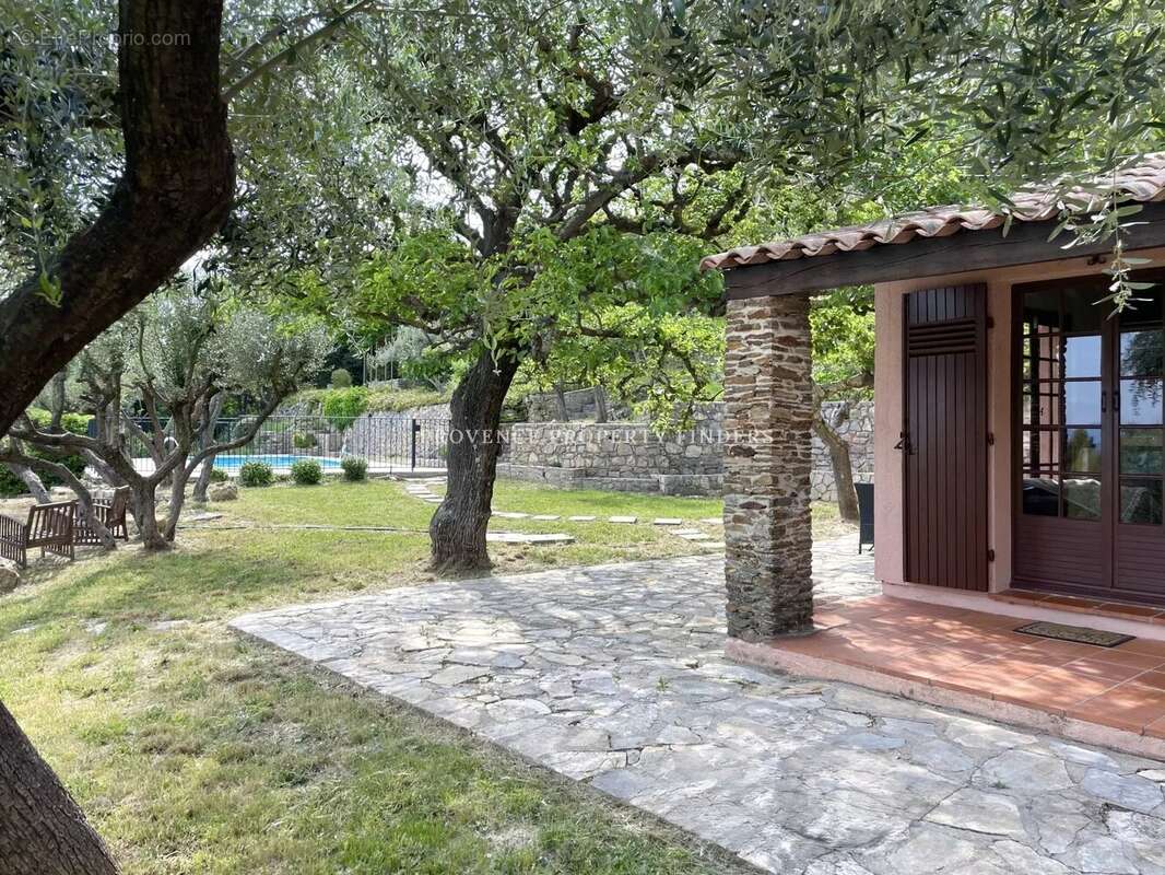 Maison à LORGUES