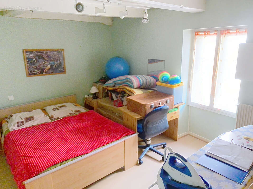 Maison à CHATEAUNEUF-D&#039;ILLE-ET-VILAINE