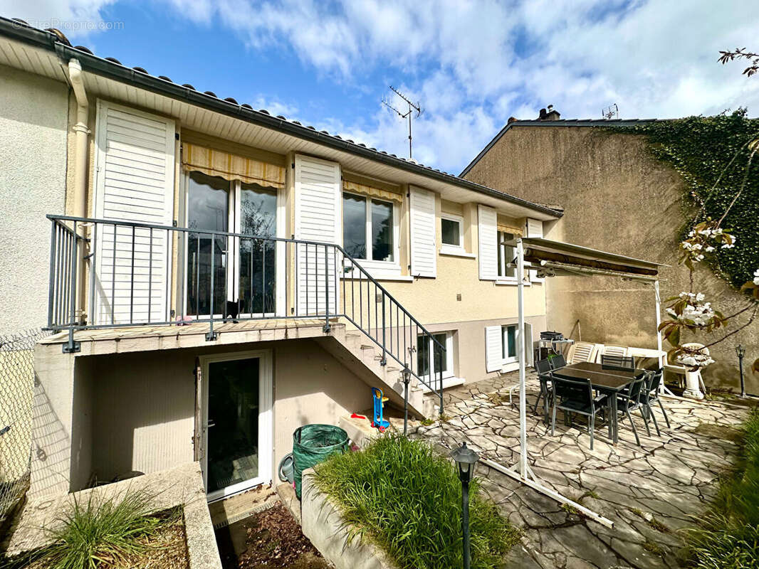Maison à DISSAY