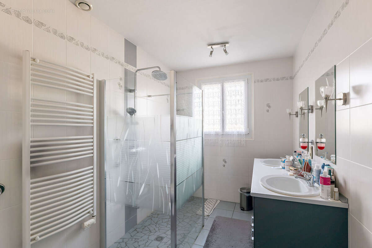 Maison à SAINTE-FLORINE