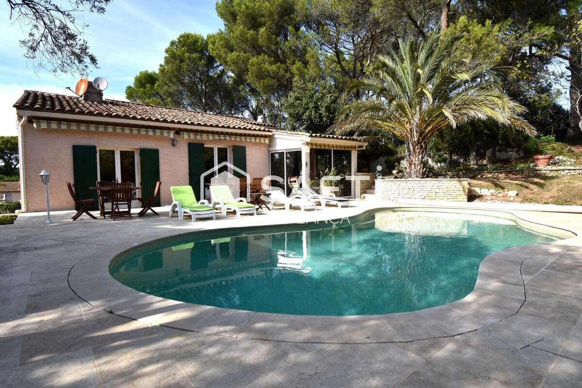 Photo 2 - Maison à VENTABREN