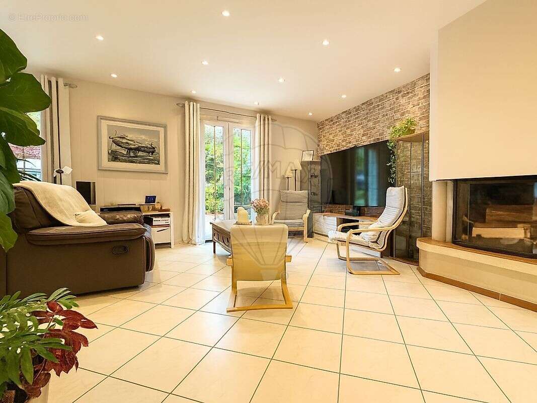 Maison à SAINT-WITZ