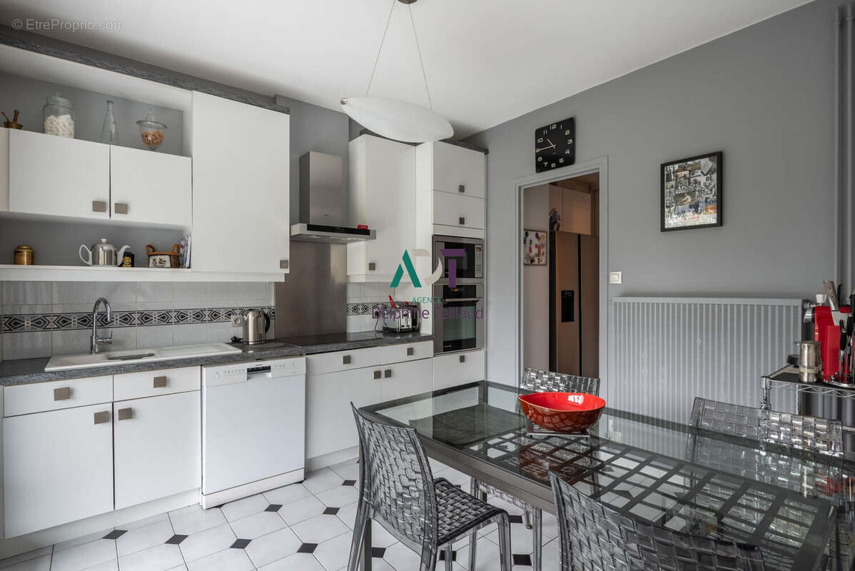 Appartement à MEYLAN