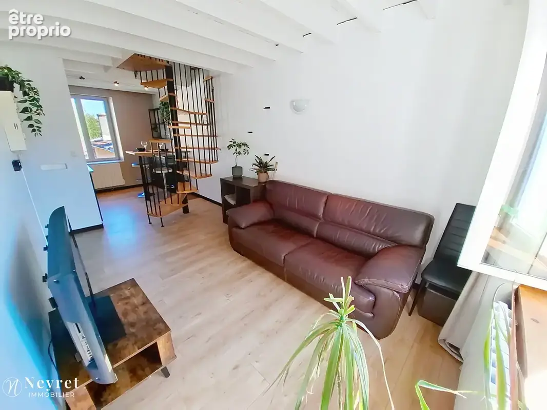 Opportunité à saisir pour investissement :  Duplex T2 au cœur du village de 35,85 m2  / Cave - photo 4