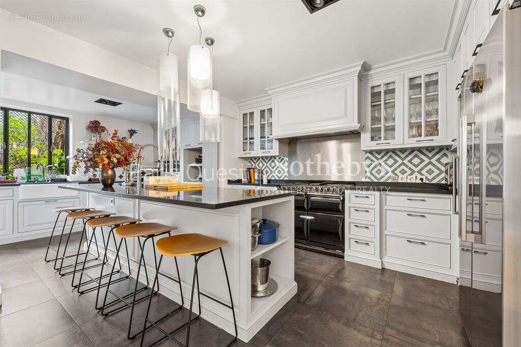Maison à PARIS-16E