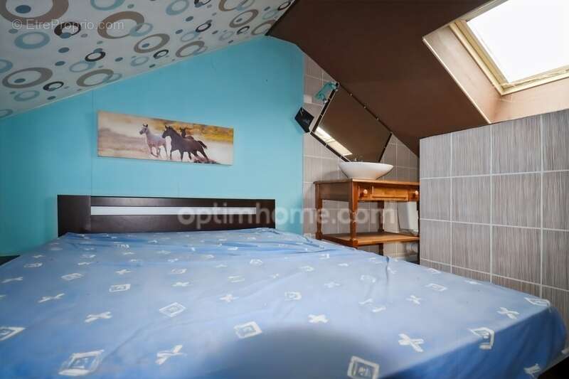 Maison à MAGNAC-LAVAL