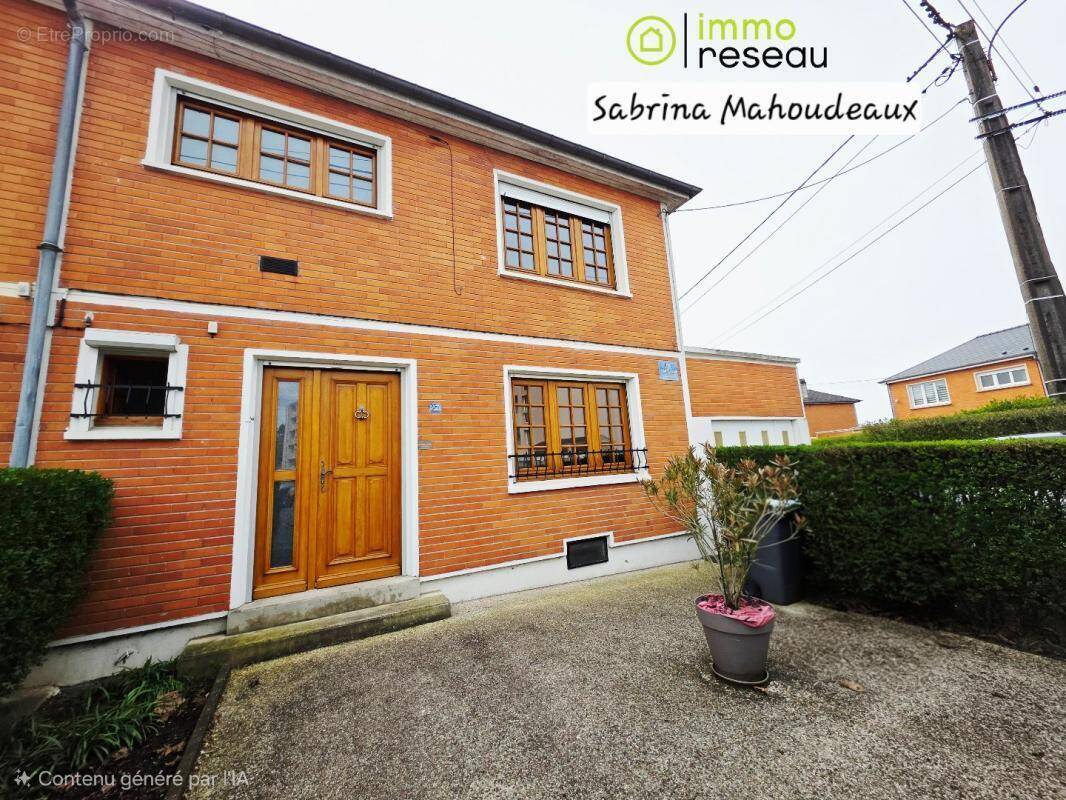 Maison à HIRSON