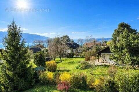 Maison à VEYRIER-DU-LAC