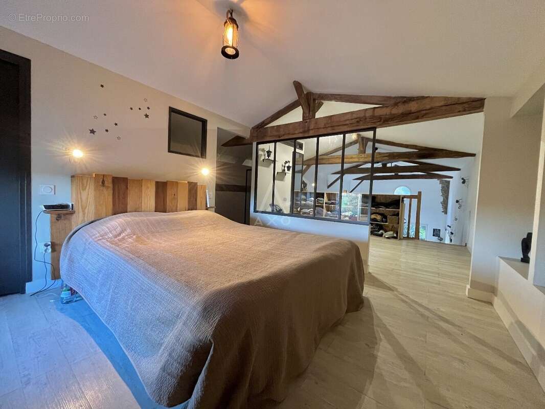 Maison à SAINT-DENIS-LA-CHEVASSE