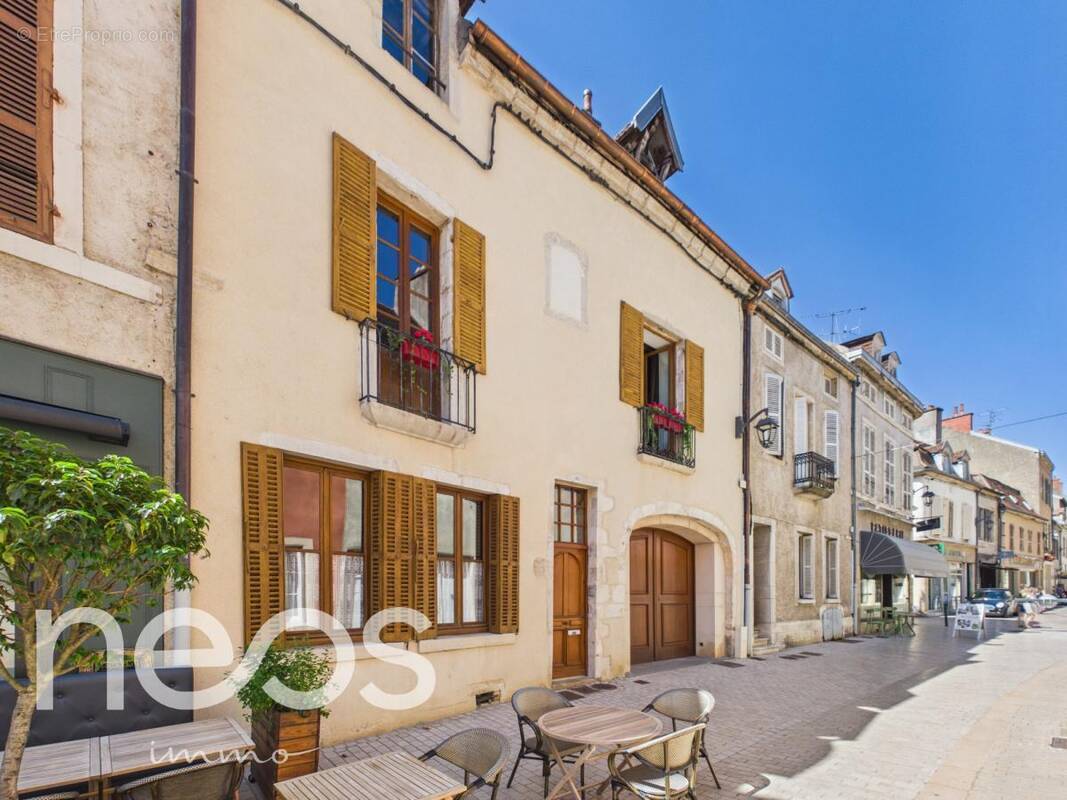 Maison à NUITS-SAINT-GEORGES