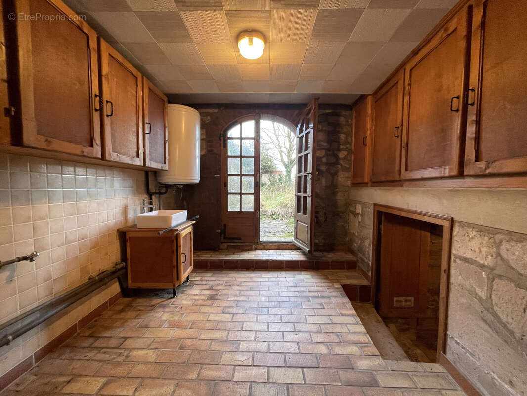 Maison à CIRES-LES-MELLO