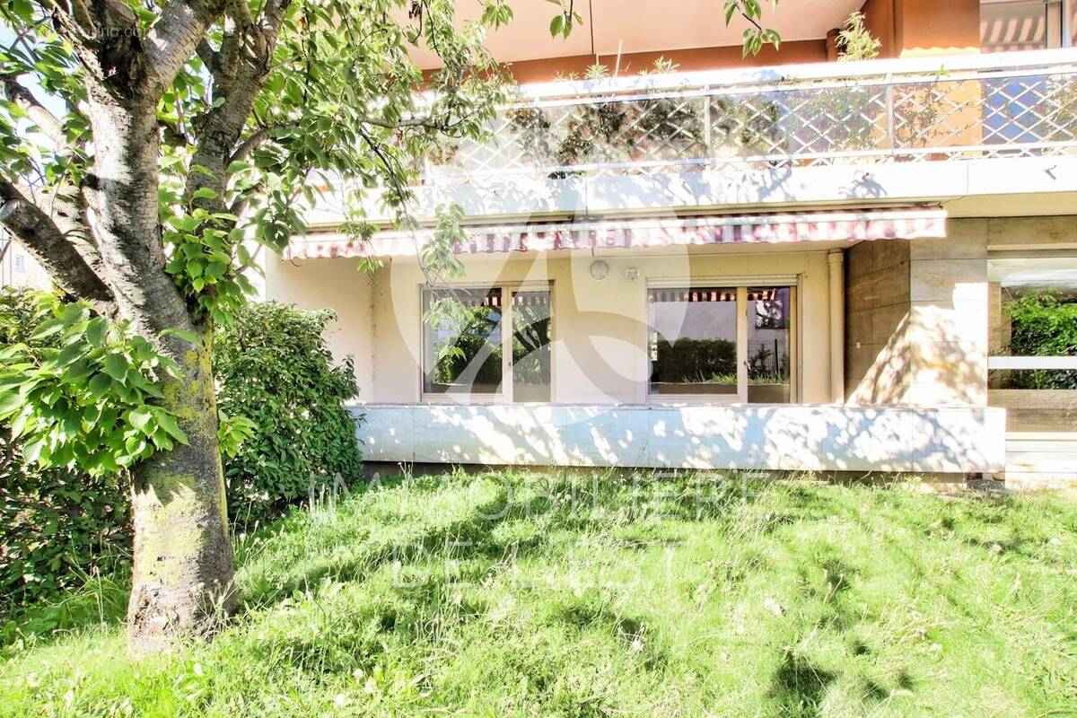 Appartement à LYON-8E