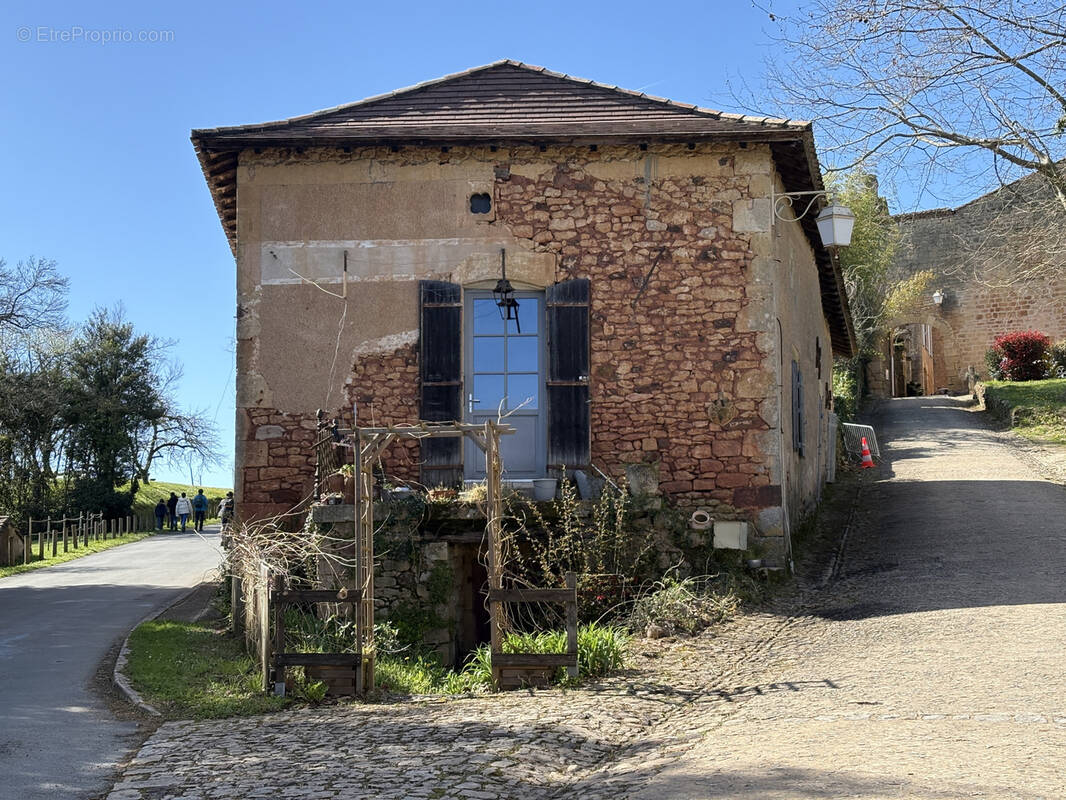 Maison à BIRON
