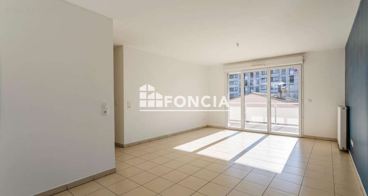 Appartement à SALON-DE-PROVENCE