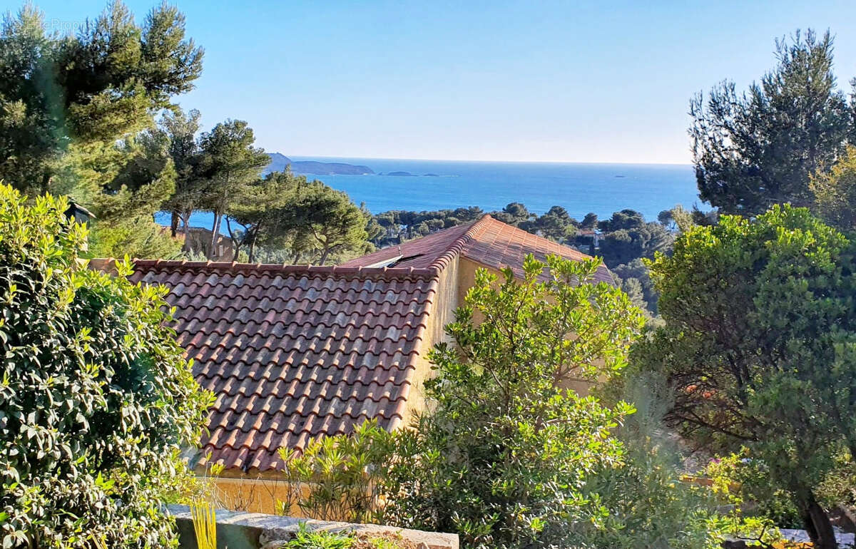 Maison à HYERES