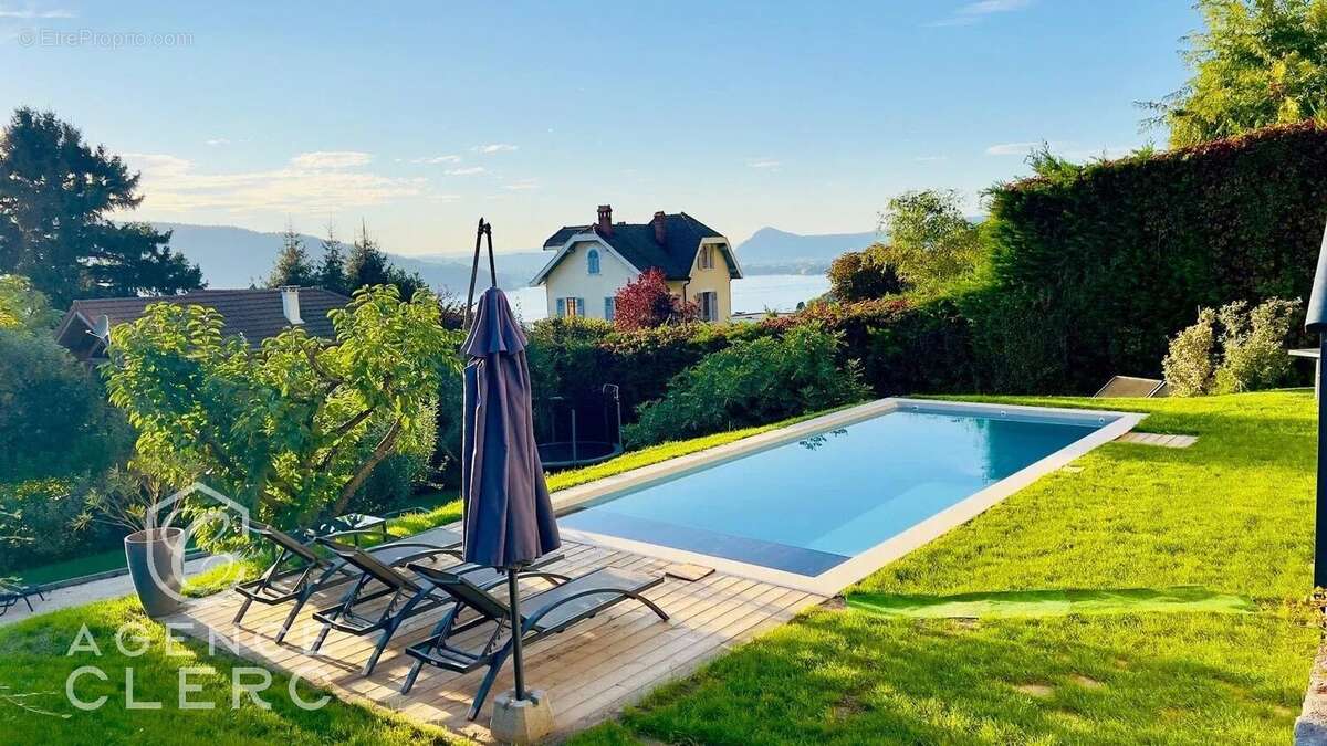 Maison à VEYRIER-DU-LAC