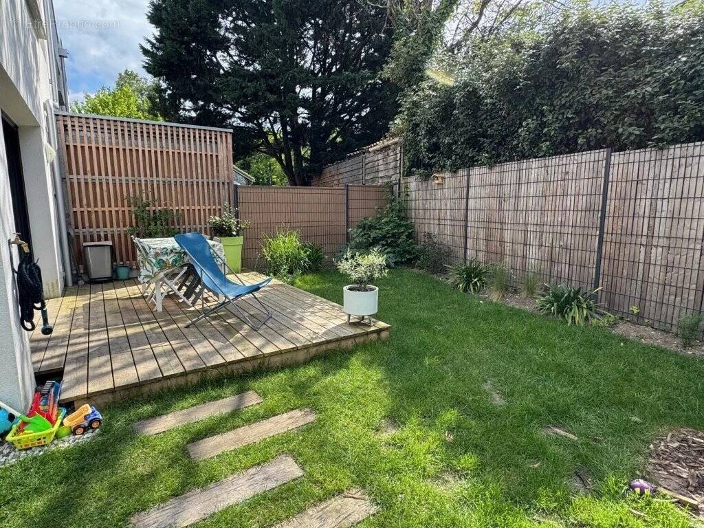 Maison à VILLENAVE-D&#039;ORNON