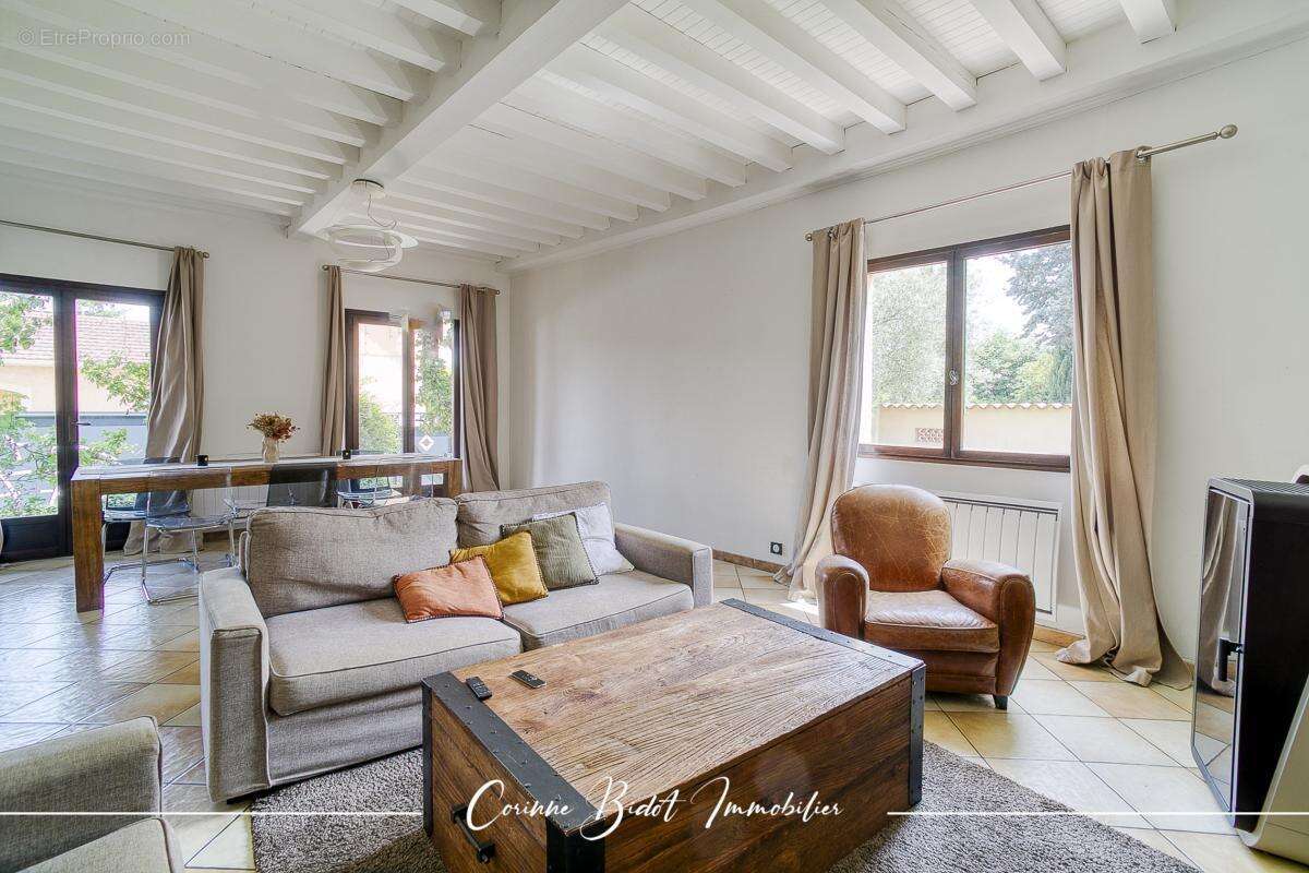 Maison à MIONS