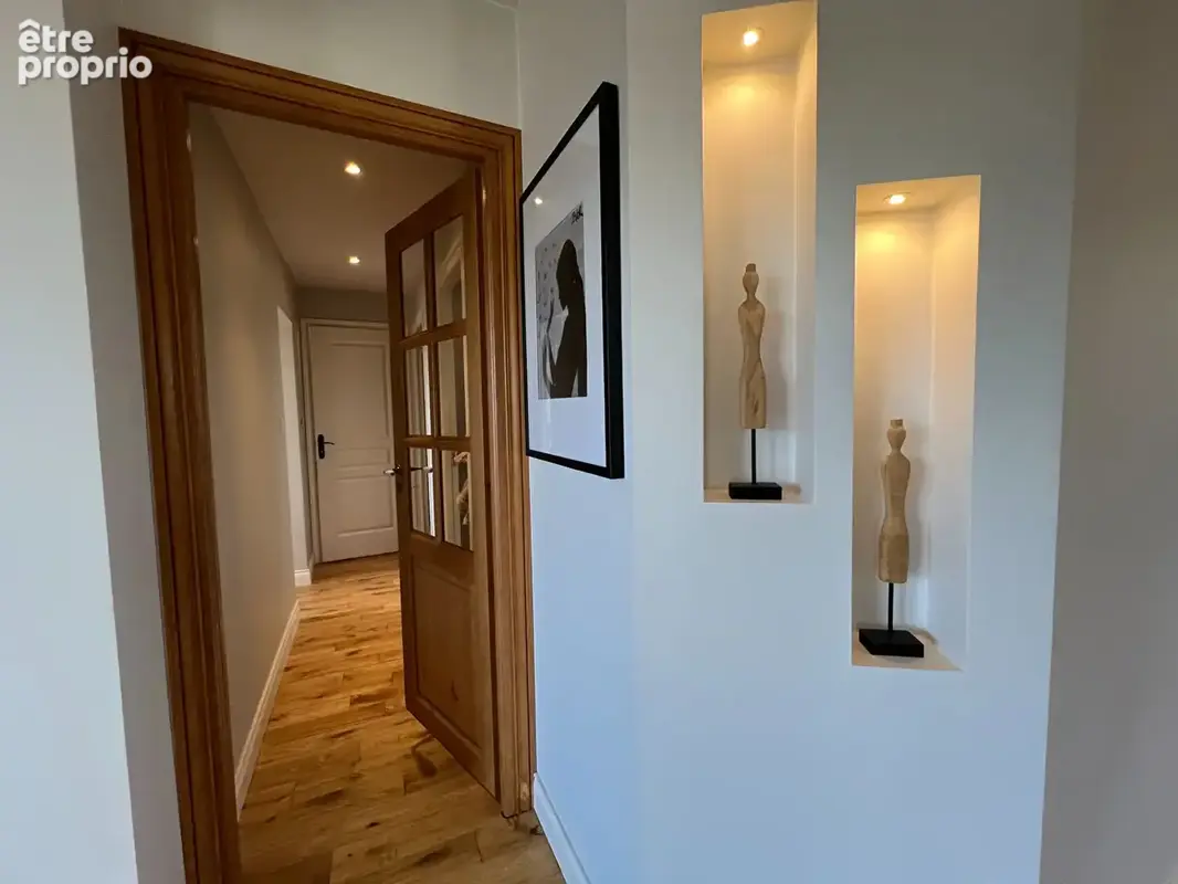Maison entièrement restaurée avec vue exceptionnelle sur les hauteurs. - photo 12