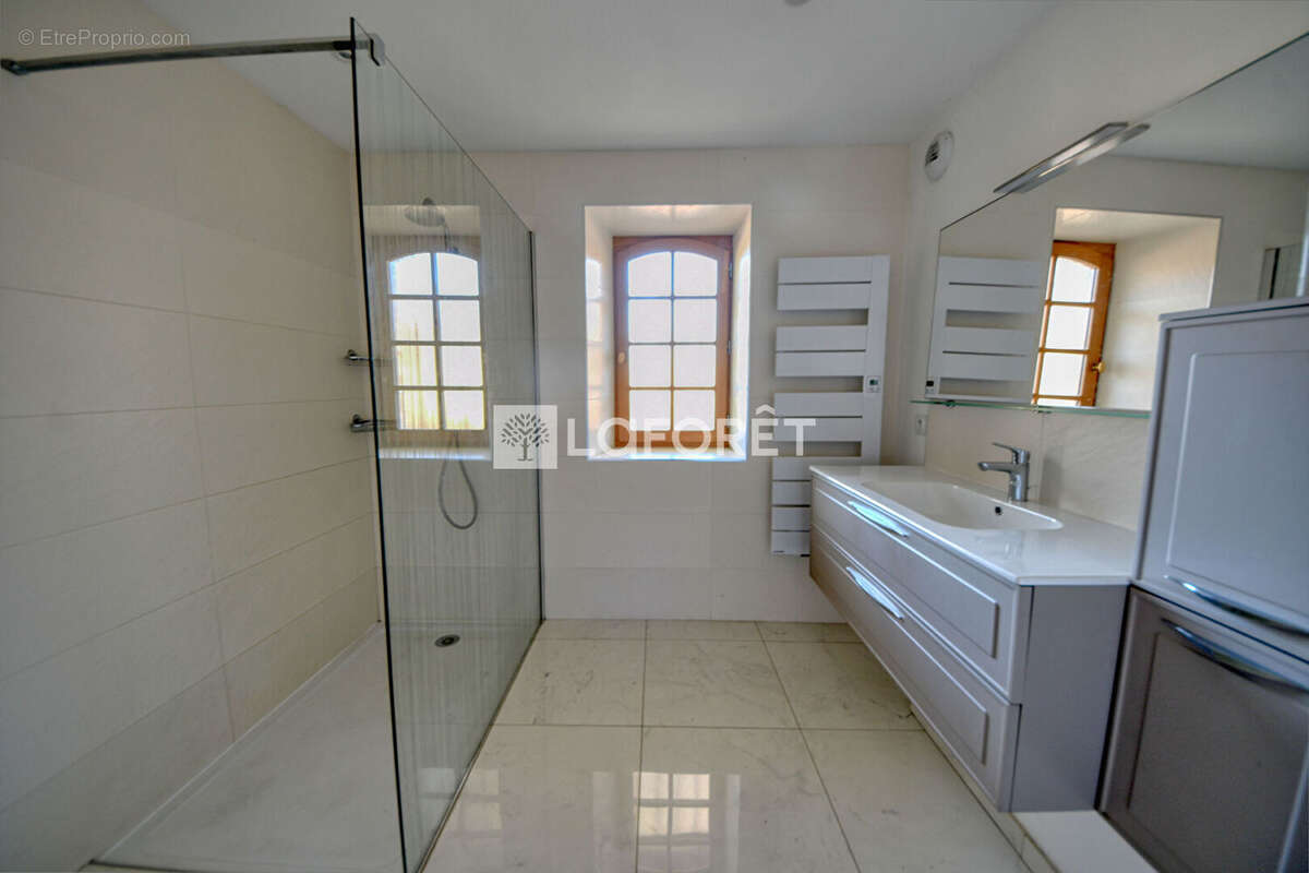 Maison à LISLE-SUR-TARN