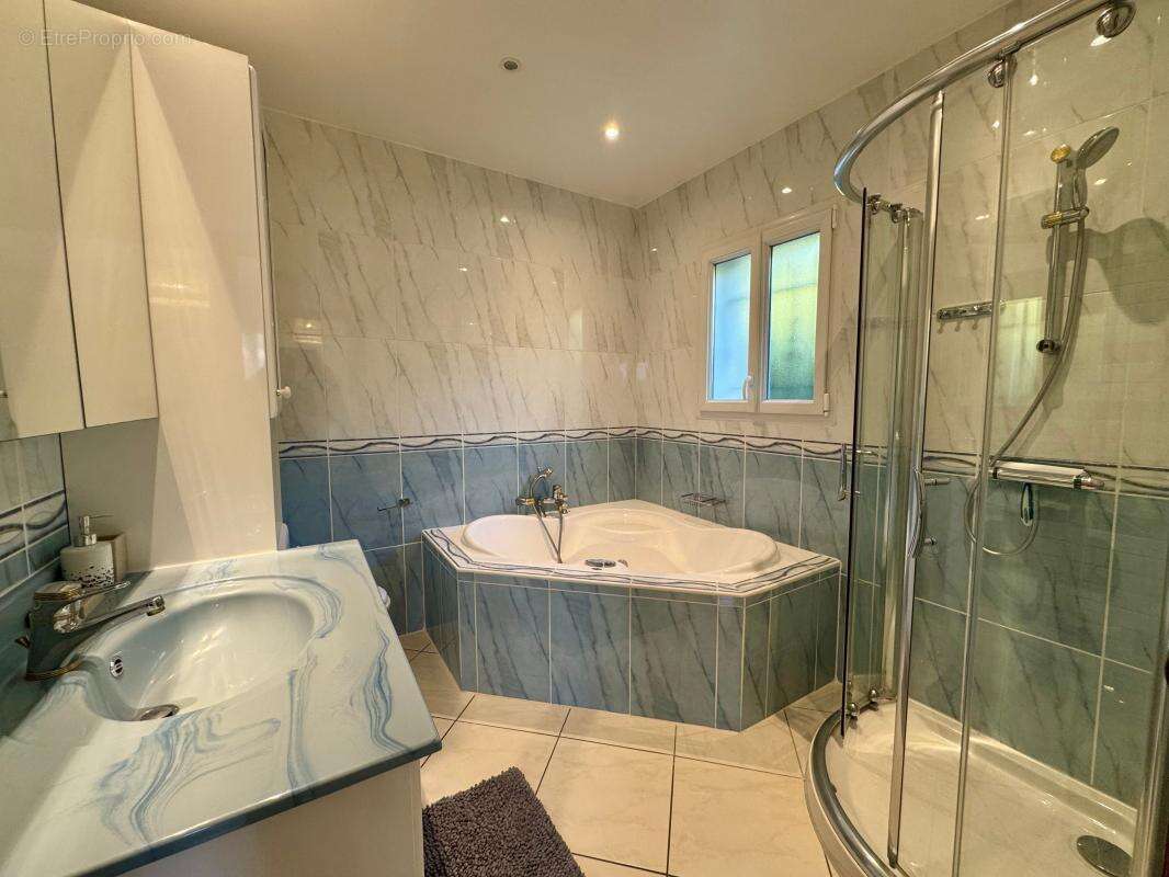 Maison à SAINT-RAPHAEL