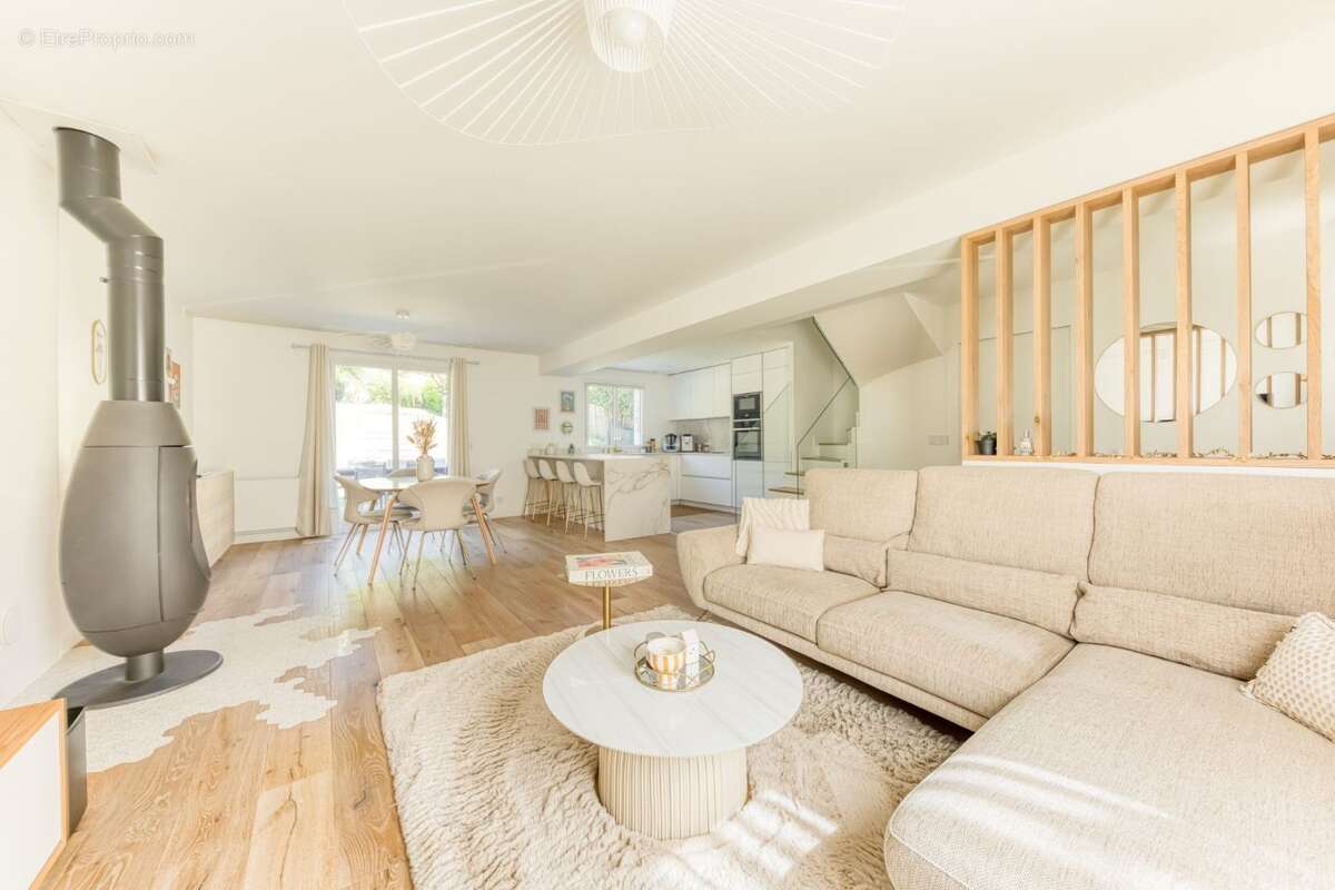 Maison 146 m² à Vauhallan  - photo 2