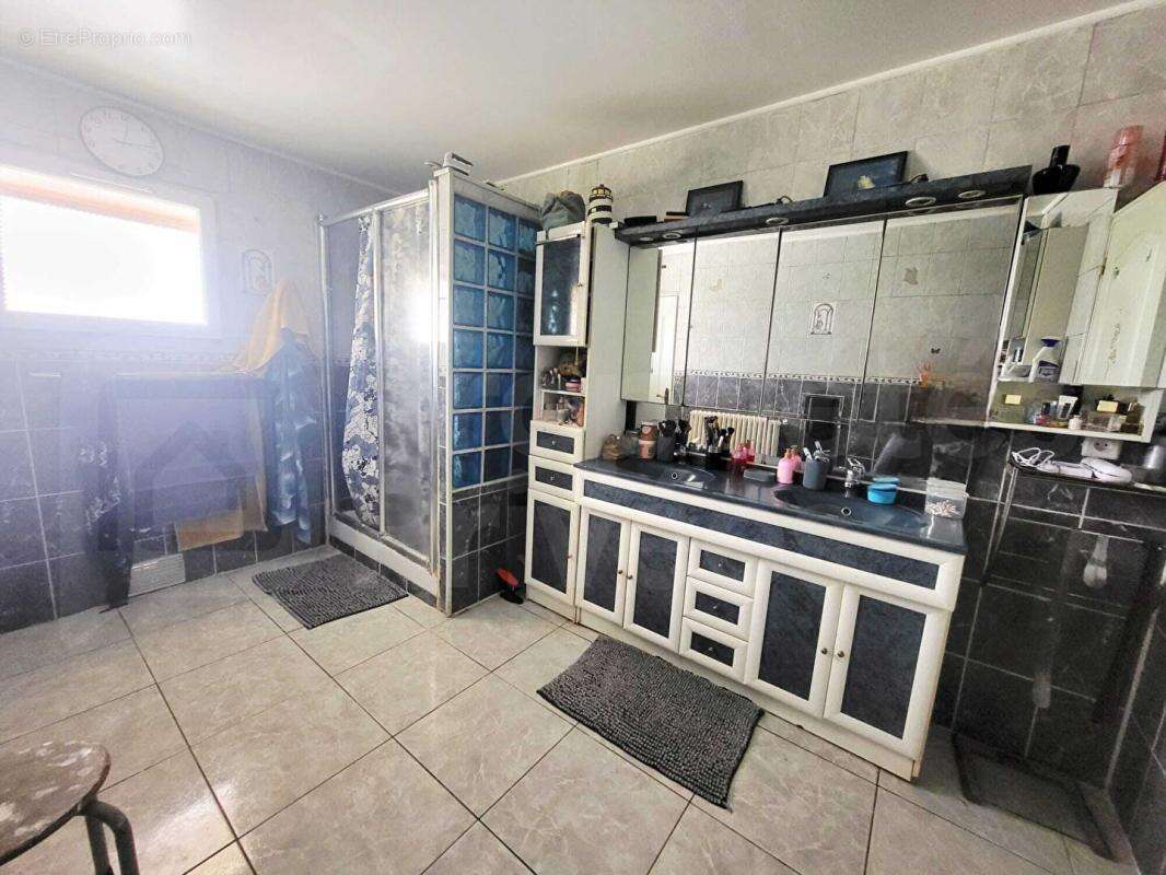 Maison sur sous-sol total, 4 chambres et jardin - photo 10