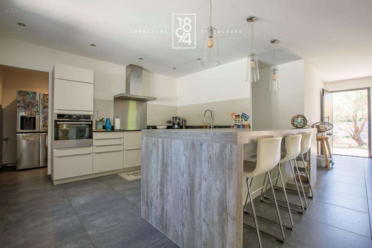 Maison à MARSEILLE-11E
