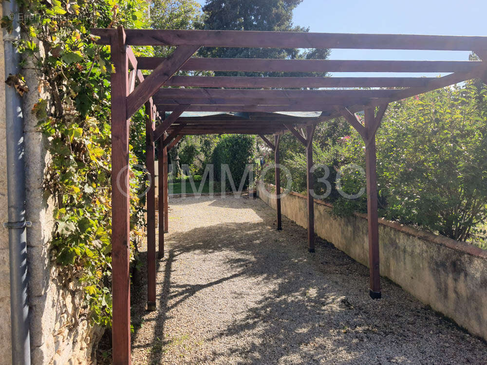 Maison à SAUZE-VAUSSAIS