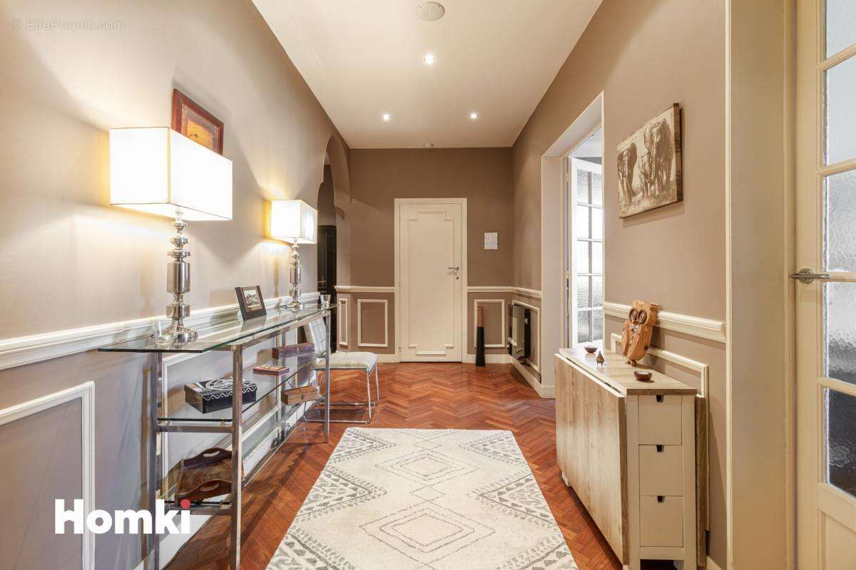 Appartement à MARSEILLE-8E