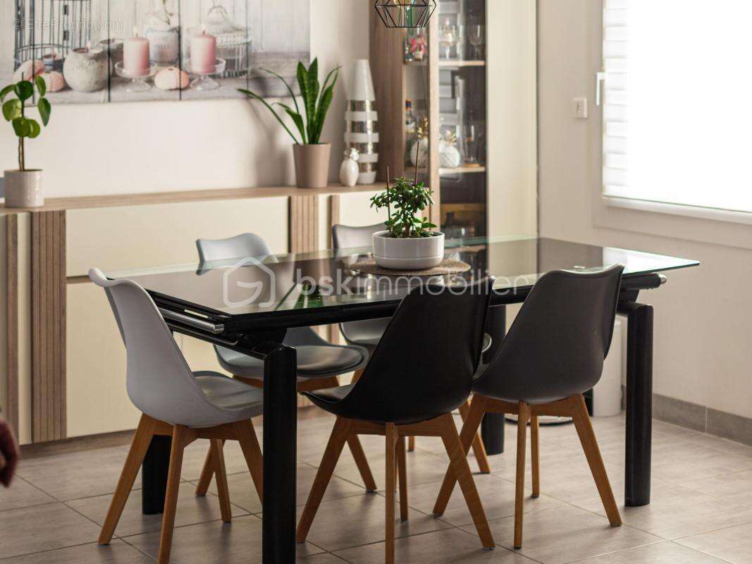 Maison sur sous-sol avec un réel potentiel ! - photo 4