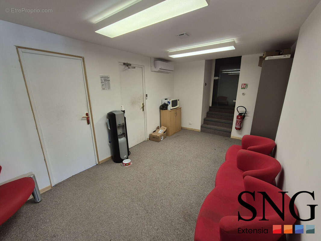 Commerce à ROUXMESNIL-BOUTEILLES