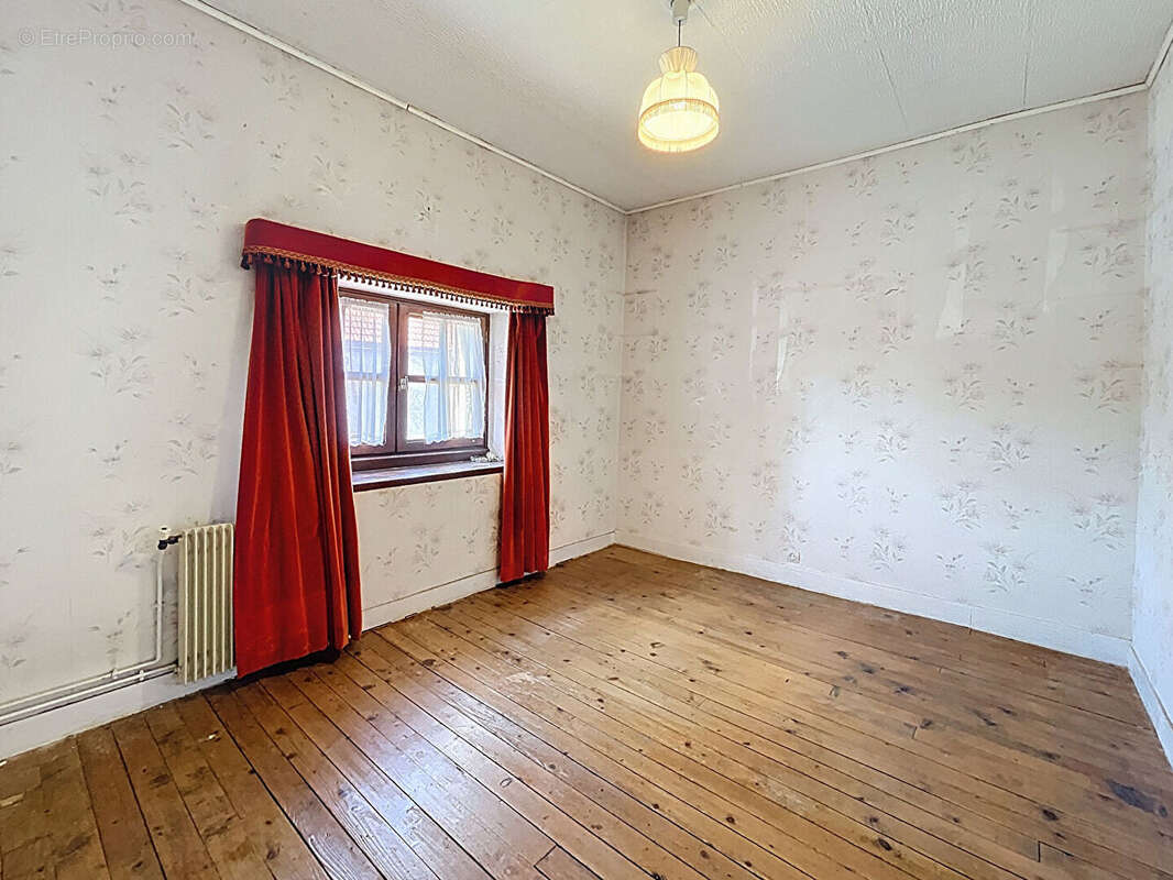 Maison à HARGEVILLE