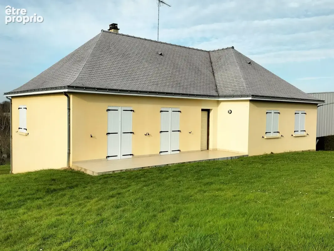 Photo Maison à Saint-Berthevin au prix de 256 000€