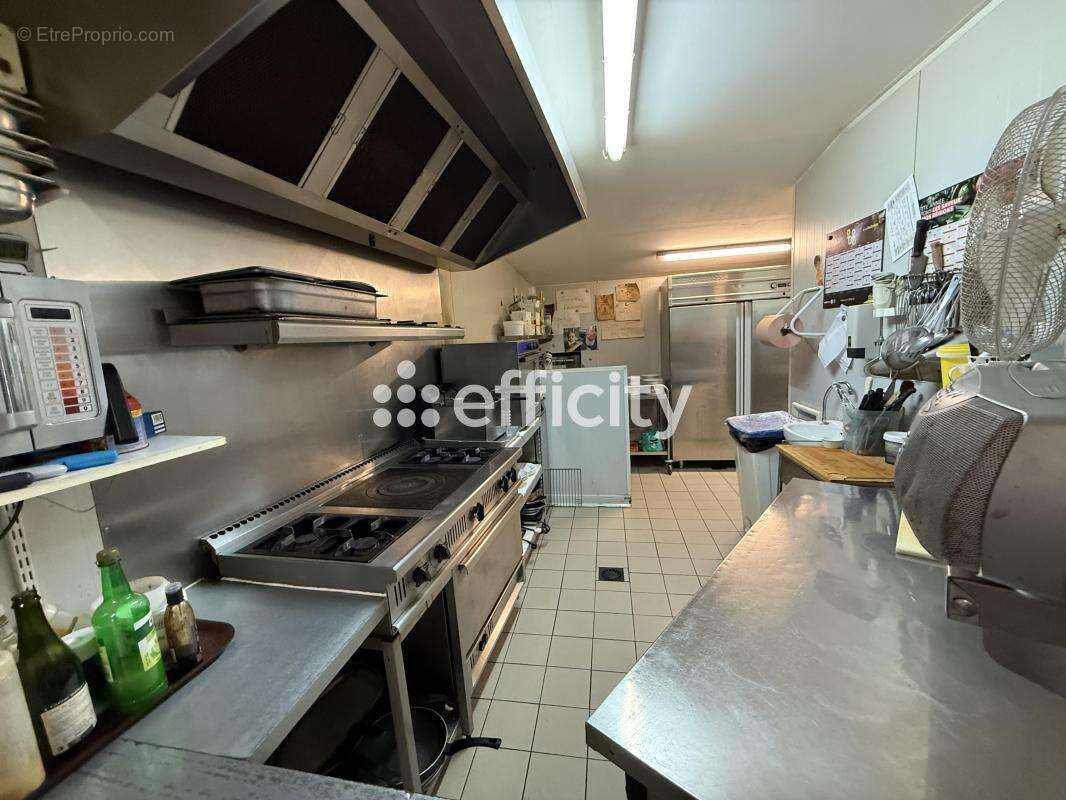 Commerce à MATIGNON