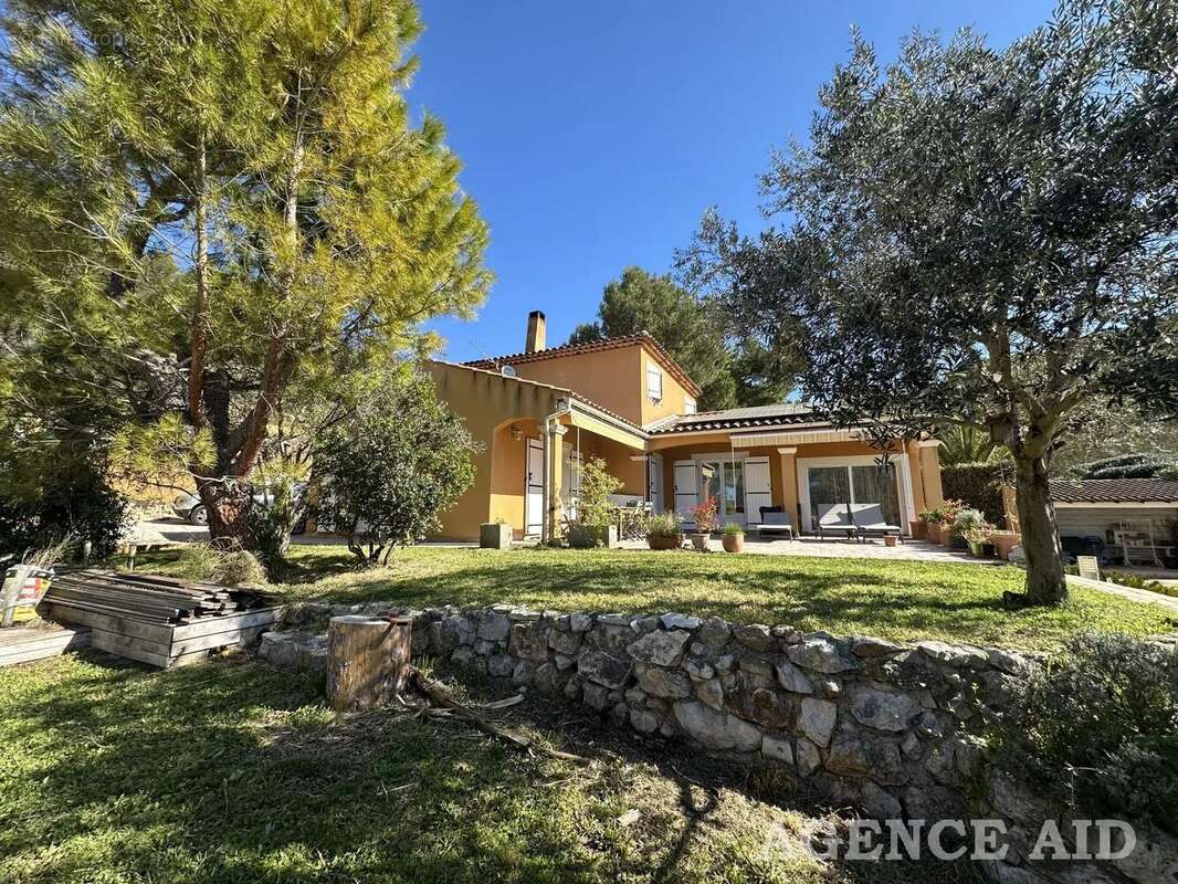 Maison à CUGES-LES-PINS