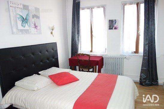 Photo 2 - Commerce à ARGENTEUIL