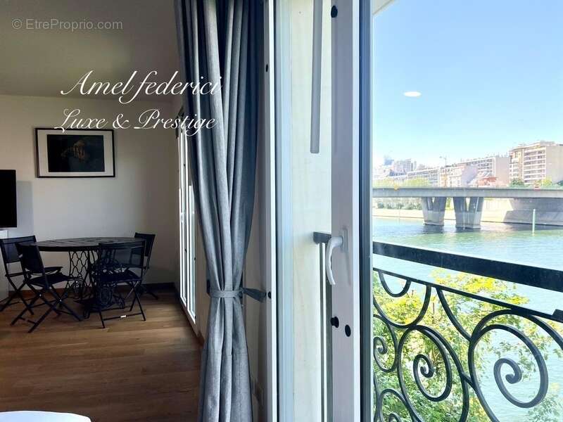 Appartement à NEUILLY-SUR-SEINE