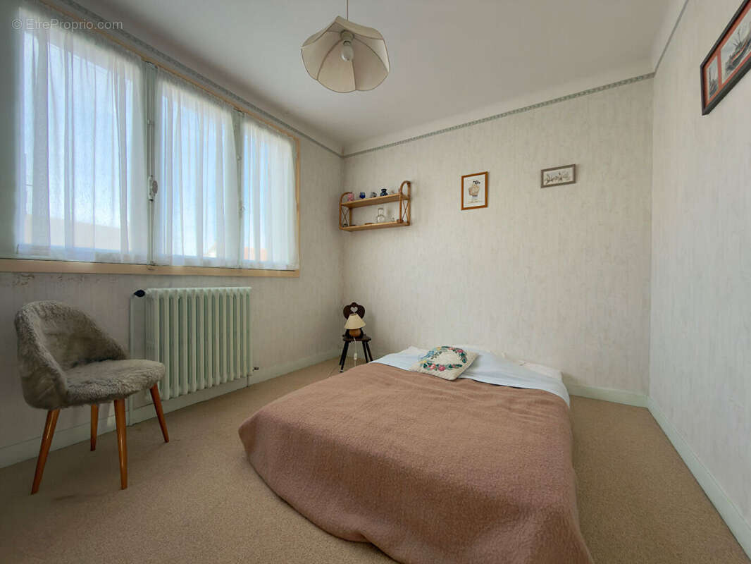 Maison à SAINT-SEBASTIEN-SUR-LOIRE