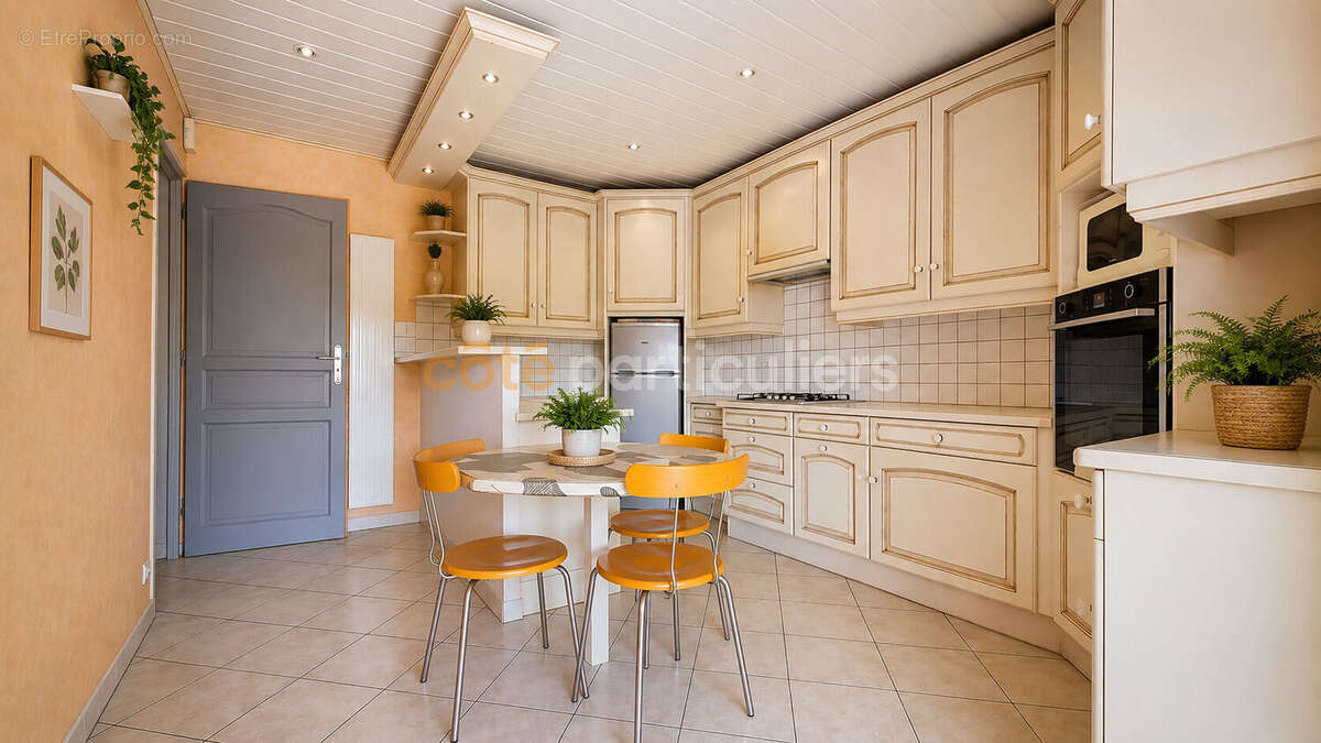 Sous compromis -- la roche-sur-yon -- maison 5 pieces -- 135 m2 -- jardin -- garage -- quartier recherche - photo 4