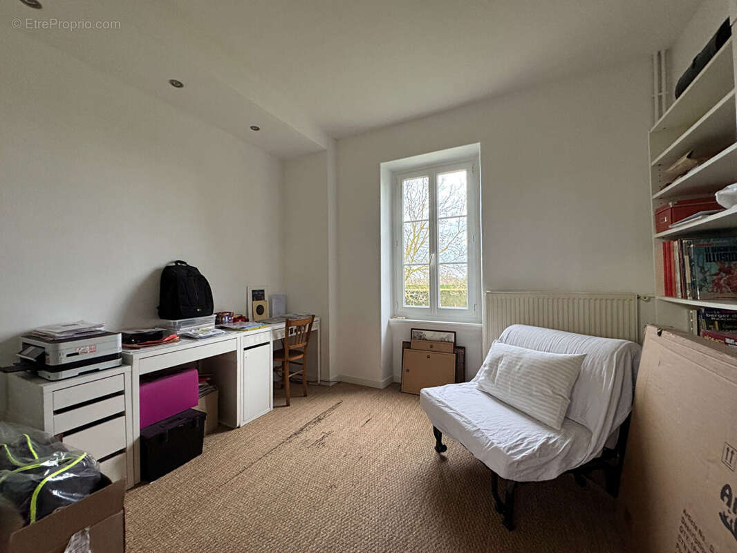 Maison à LOUROUX-DE-BEAUNE