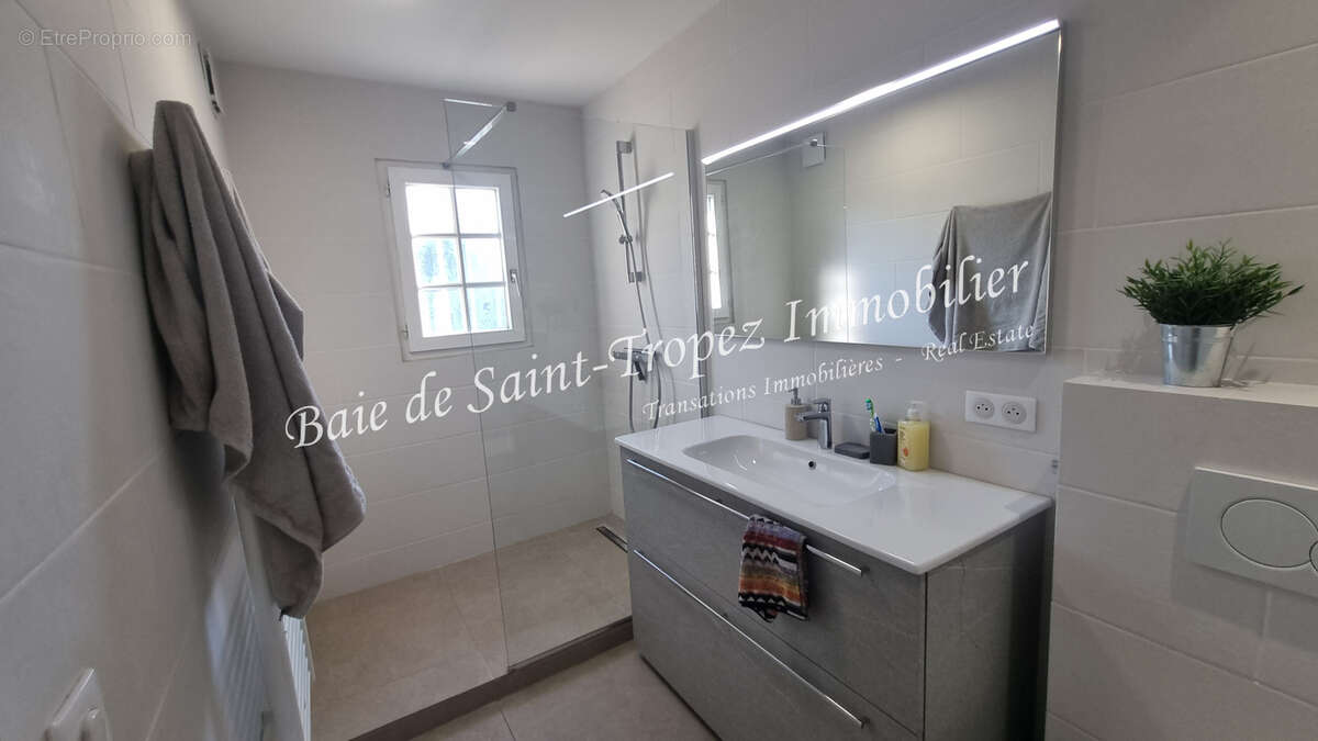 Appartement à SAINT-TROPEZ