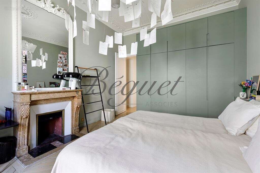 Appartement à PARIS-9E